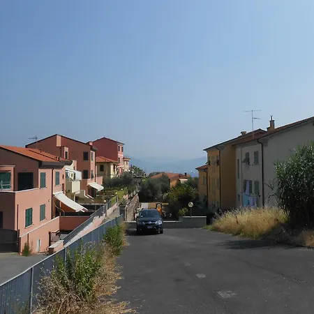 Apartament La Casa Del Montale *